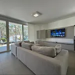 Villa Pinewood *