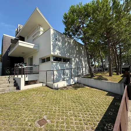 Villa Pinewood *